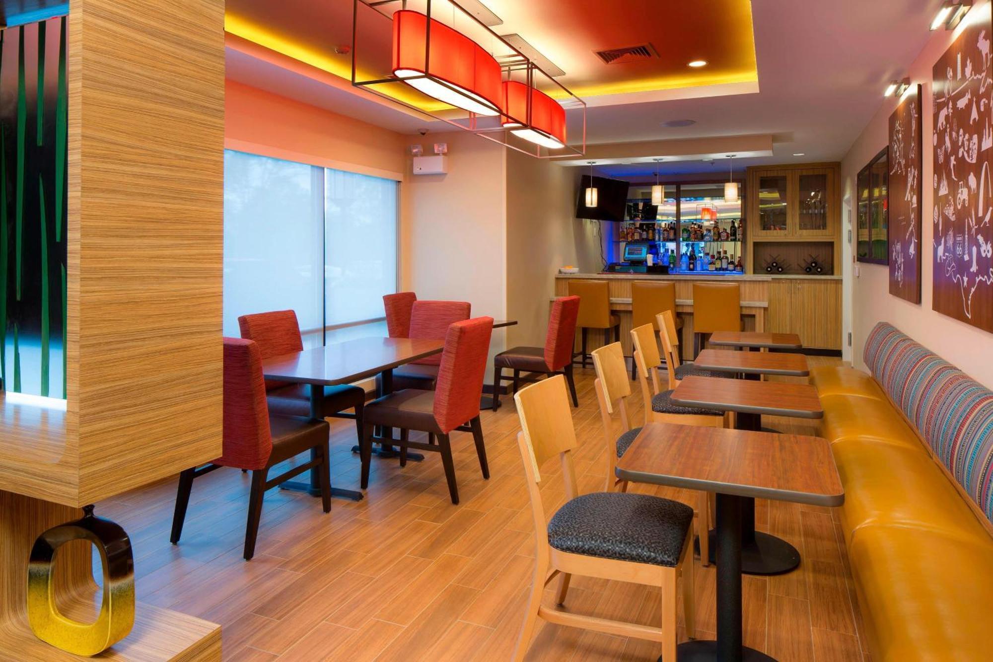 Towneplace Suites By Marriott Swedesboro Logan Township Экстерьер фото